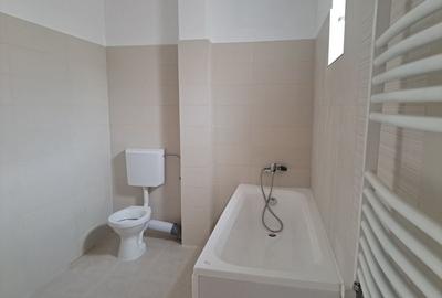 Casă cu 4 camere în Roșu