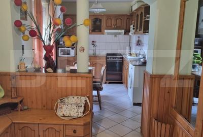 Apartament de vanzare, cu 3 camere, 91 mp, zona Bl. Closca - 7