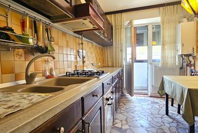 Apartament cu 4 camere decomandat în Tomis I - 2