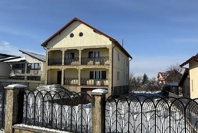 Casă cu 3 camere în Central - 1