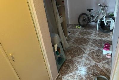 Apartament cu 3 camere semidecomandat în Grivița - 2