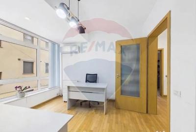 Apartament cu 4 camere decomandat în P-ța Unirii - 18