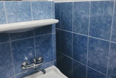 Apartament cu 3 camere decomandat în Central - 1