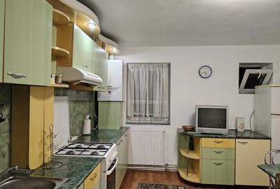 Inchiriez apartament 3 camere alba iulia - 1