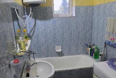 Apartament 4 camere zona Peco Cristal, str.Savenilor - 9