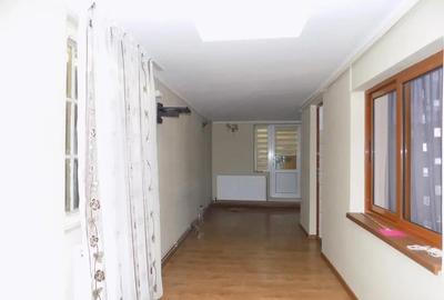 Casă cu 5 camere cu Teren 184 Mp în Central - 4