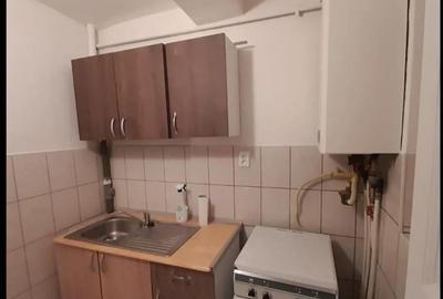 Garsonieră decomandată în Central - 3