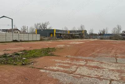 Spațiu comercial, de 3,000 mp, în Industrial - 4