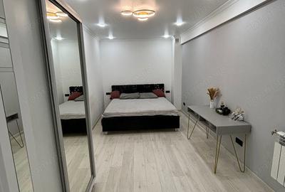 Apartament cu 2 camere decomandat în Tei