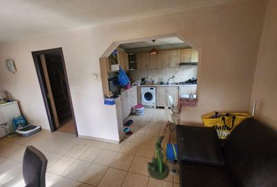 Casă cu 4 camere în Corlățel