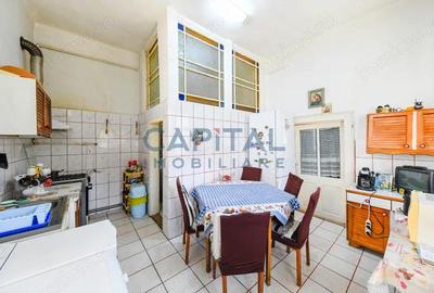 Casă cu 5 camere cu Canalizare în Central - 5