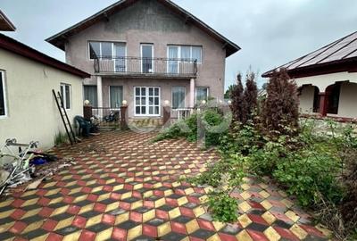Casă individuală cu 6 camere cu Canalizare în Racovița - 1