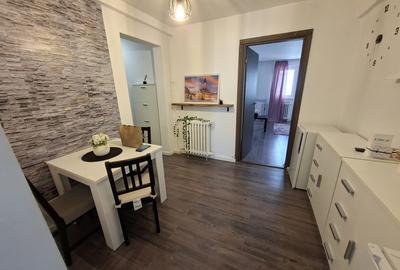 Apartament decomandat, mobilat în Tei - 10