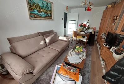 Apartament 4 camere de vanzare zona Favorit - 3