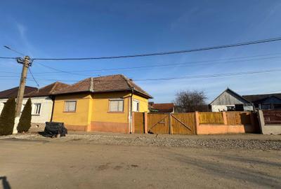 Casă cu 3 camere în Sâncel - 6