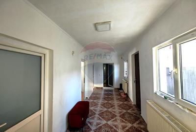 Casă de vânzare in Pantelimon - 4