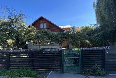 Casă cu 4 camere cu Teren 100 Mp în Central