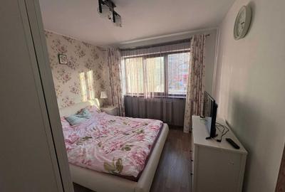 Apartament cu 3 camere semidecomandat în Central