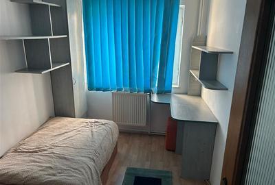 Apartament cu 3 camere semidecomandat, mobilat în Podu Roș - 2