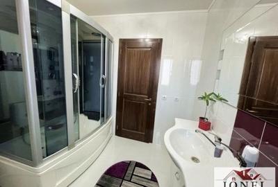 Casă individuală cu 5 camere cu Canalizare în Cetate - 8