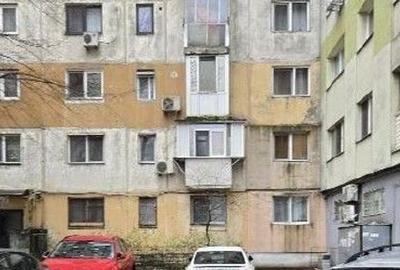 Apartament cu 3 camere în Pantelimon