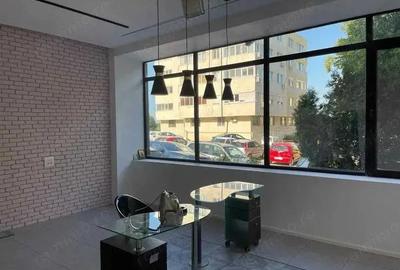 Poarta 6-spatiu comercial finisat modern cu 2 intrari