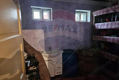 Casa / Vila cu 4 camere de vanzare - 16