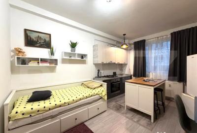 Garsonieră semidecomandată în Central