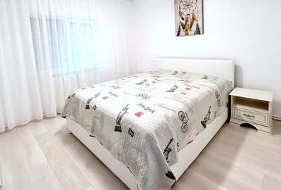 Apartament cu 2 camere decomandat în - 5
