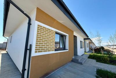 Casă individuală cu 4 camere cu Canalizare în Tunari - 12
