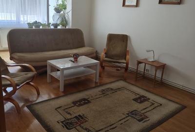 Apartament cu 3 camere decomandat în Sâmbăteni - 2