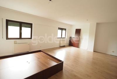 Vila cu deschidere catre lac ideala pentru birouri sau rezidenta - 8