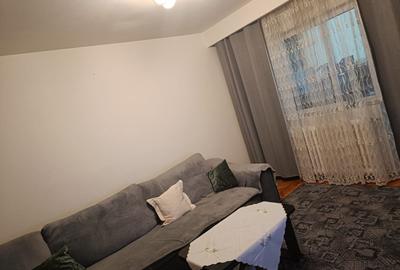 Apartament 4  camere, decomandat,zona Miorita - 8
