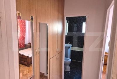 Apartament cu 3 camere în Ampoi 1