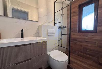 Casă cu 4 camere cu Canalizare în Ronaț - 1