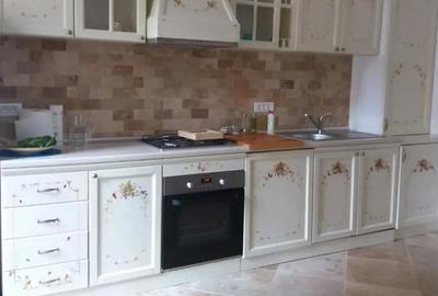 Casă cu 5 camere în Central - 5