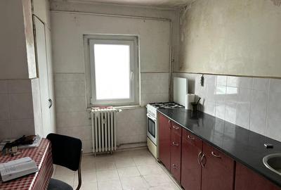 Vand apart.3 cam.decom.Micalca,Piata Miorita, et.4 din 4. - 6