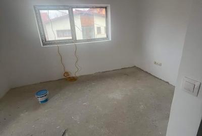 Casa tip duplex, 74 mp,semifinisat, Zona Eroilor - 2