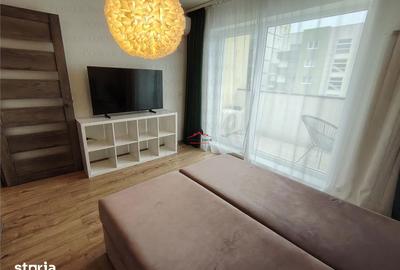 Apartament cu 3 camere, mobilat în Tractorul - 7