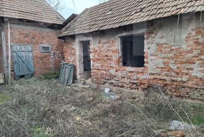 Casă cu 4 camere în Central - 11