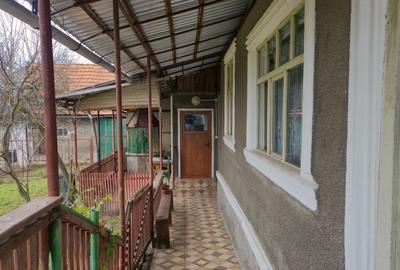 Casă cu 4 camere în Țebea - 8