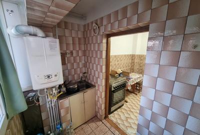 Apartament cu 3 camere decomandat, mobilat în Casa de Cultură - 3