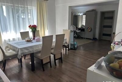 Casă cu 3 camere în Central - 8