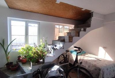 Casă cu 3 camere cu Canalizare în Brătianu - 3