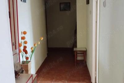 De vanzare !!! Apartament 2 cam Cetate De vanzare !!! Apartament 2 cam Cetate - 3