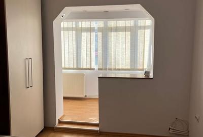 Apartament cu 3 camere decomandat în Exterior Vest - 5