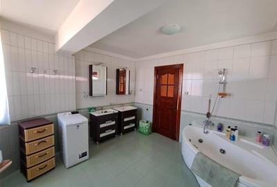 Casa de inchiriat, mobilata si utilata, situata in cartierul Europa! - 10