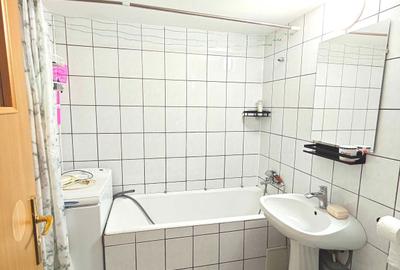 Apartament cu 3 camere decomandat în Apărătorii Patriei - 6