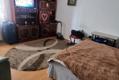 Garsonieră decomandată în Est - 1