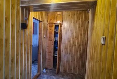 Apartament cu 3 camere semidecomandat în Fălticeni